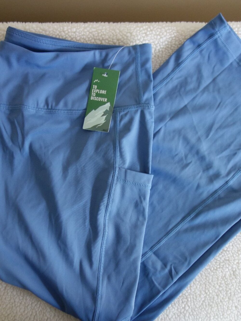 NWT WILLIT Blue Cropped Athletic Leggings Pants – XL